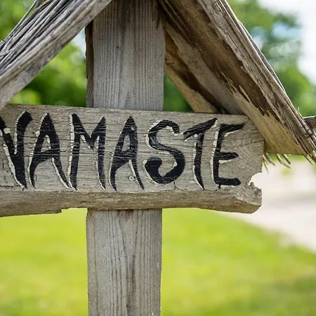 Muhu Namaste Δωμάτια σε οικογενειακή κατοικία