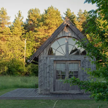 ホームステイ Muhu Namaste *