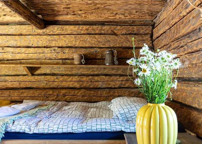 ホームステイ Muhu Namaste