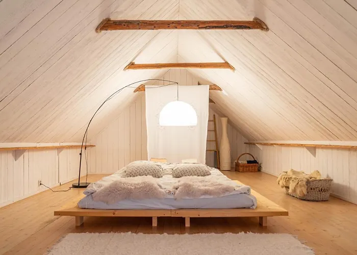 Ostanak kod kuće Muhu Namaste Simisti